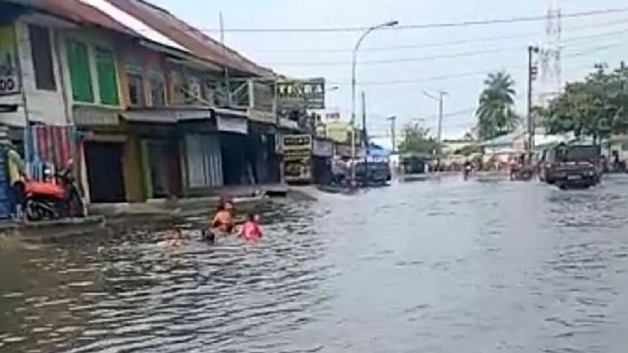 BMKG: Saat Lebaran Nanti Diprediksi Banjir Rob Kembali Melanda Kota Medan