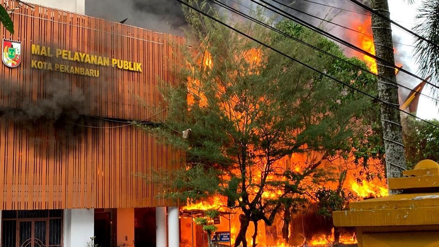 Gedung MPP Terbakar, Layanan Dukcapil Pekanbaru Terhenti Sementara
