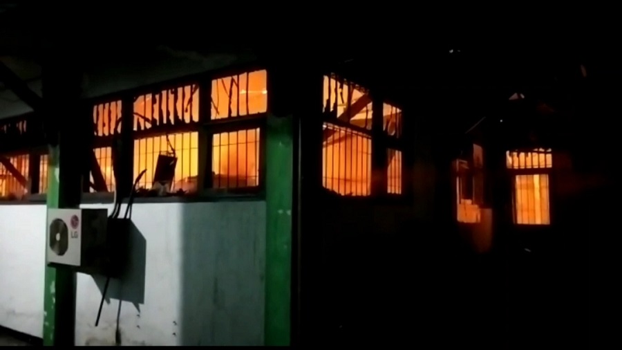 Kantor DKPP Kediri Terbakar Hebat Akibat Hubungan Pendek Arus Listik