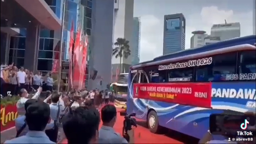 Menkumham Yasonna Hamonangan Laoly Lepas Keberangkatan 31 Bus Mudik Bareng Kemenkumham
