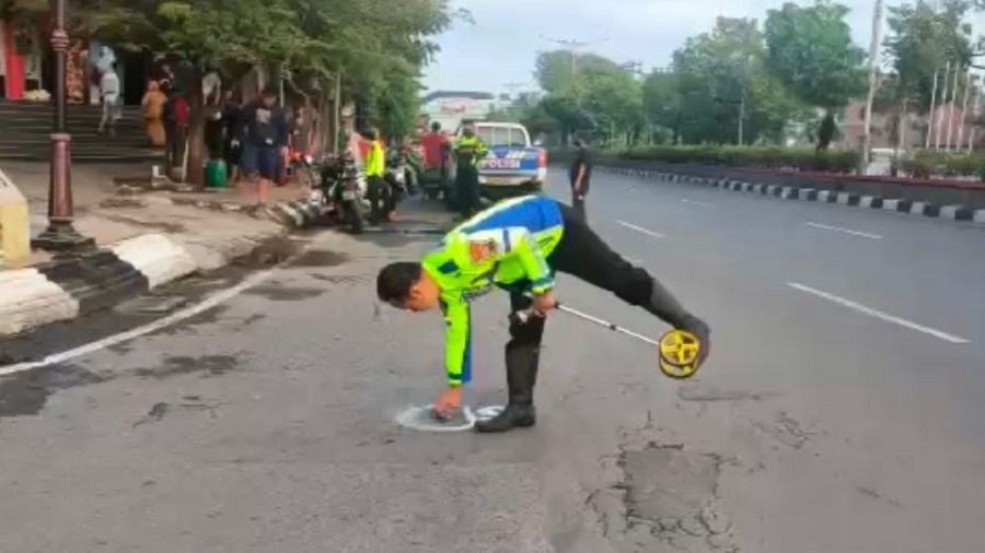 Poisi Amankan Sopir Mobil Pelaku Tabrak Lari Pejalan Kaki hingga Meninggal