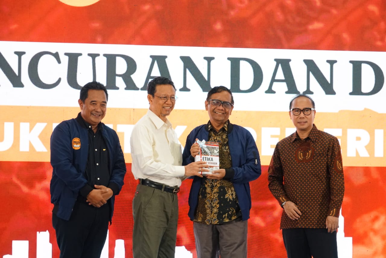 Menko Polhukam Apresiasi Peluncuran dan Dialektika Buku Etika Pemerintahan oleh MIPI