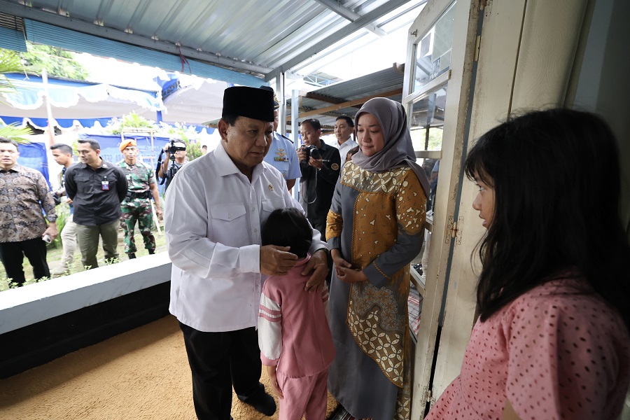 Takziah ke Rumah Duka, Menhan Prabowo Siap Bantu Keluarga Korban Jatuhnya Pesawat Super Tucano TNI AU