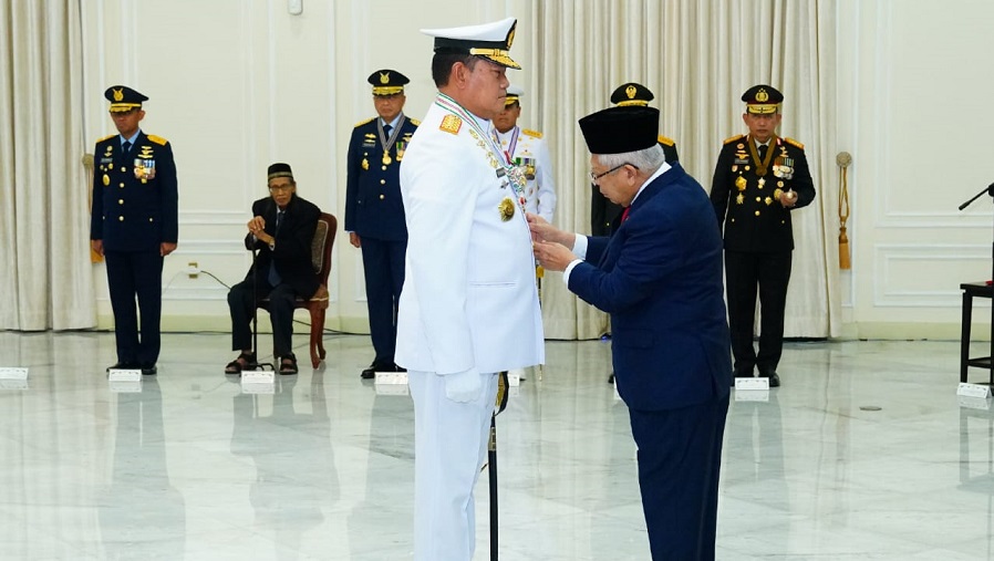Panglima TNI Terima Tanda Kehormatan Bintang Yudha Dharma Utama