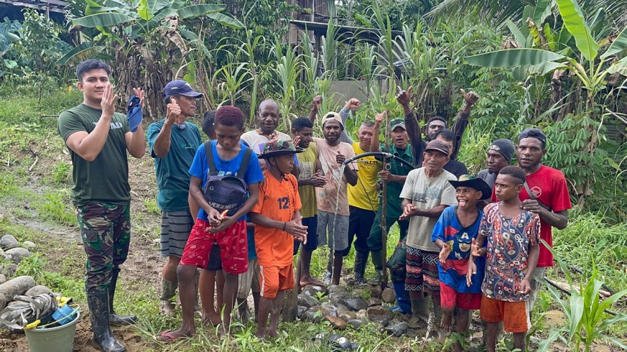 Kado Natal Terindah dari TNI AD untuk Warga Kampung Sisik