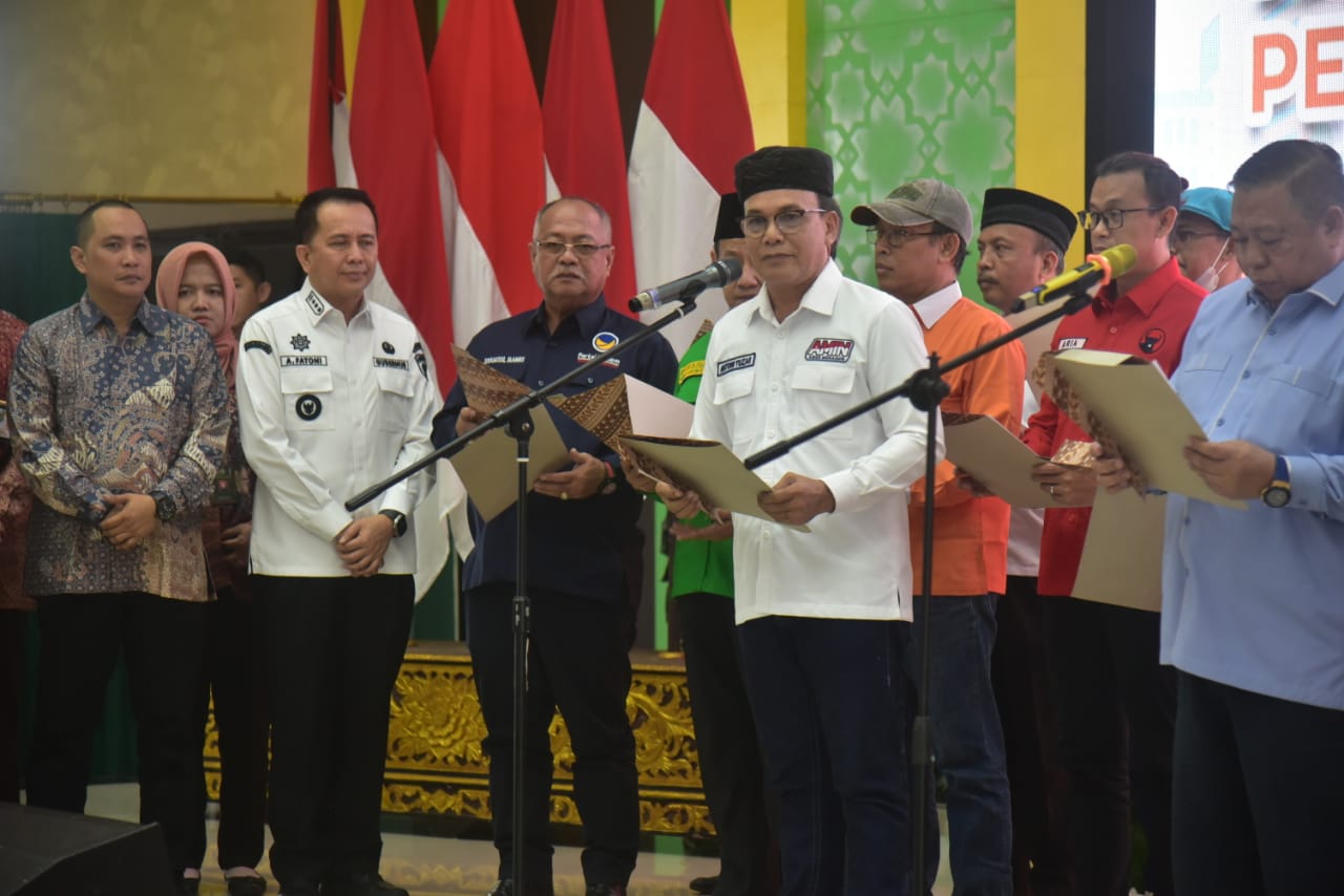 Pj Gubernur Agus Fatoni Tandatangani Deklarasi Damai Pemilu Tahun 2024 di Sumsel