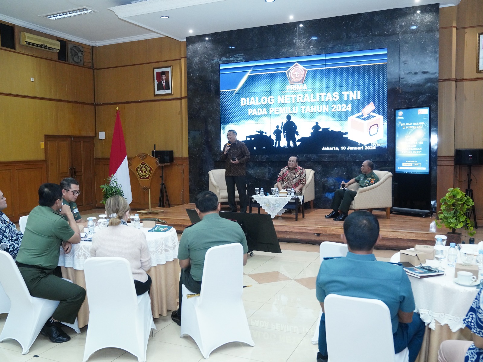 Puspen TNI dan FTII Gelar Dialog Netralitas TNI pada Pemilu 2024