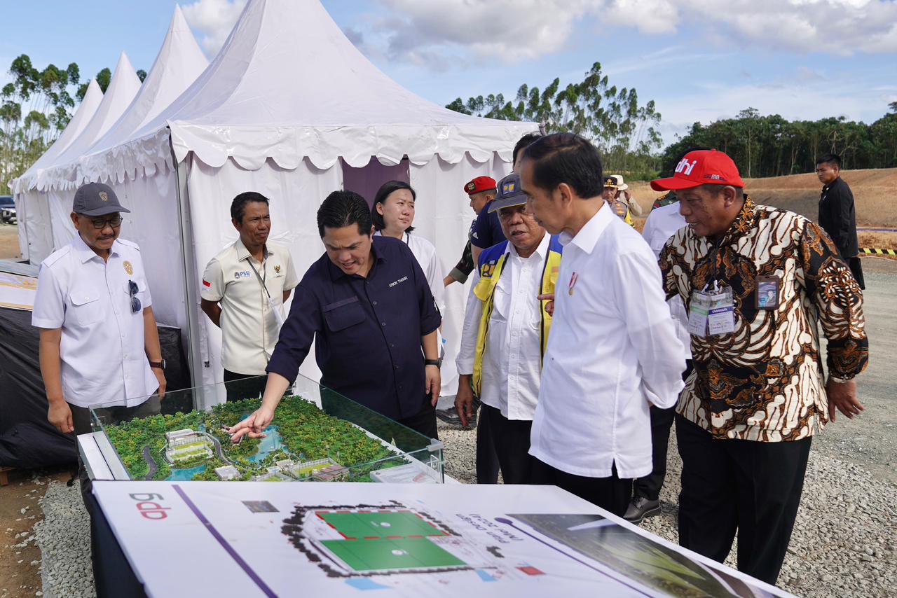 Presiden Tinjau Training Center PSSI di IKN, Erick Thohir Laporkan Optimis Mei 2024 Sudah Selesai