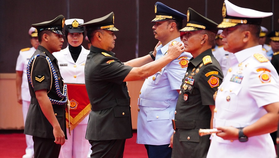Kasum TNI Pimpin Sertijab Danpuspom TNI dan Dandenma Mabes TNI