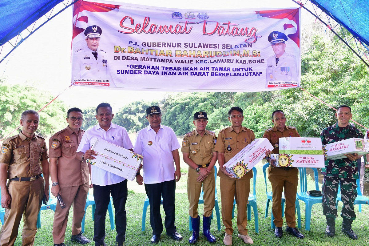 Ngobrol Santai di Pinggir Sungai, Pj Gubernur Bahtiar Sampaikan Potensi Bone sebagai Sentra Budidaya Sukun di Indonesia