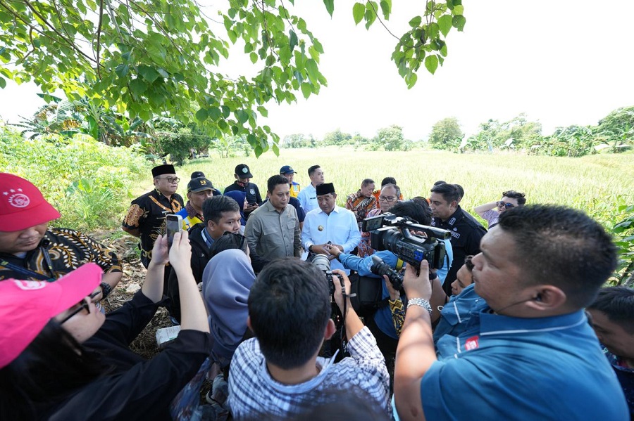 Bersama Pj Gubernur Sulsel, Komisi V DPR RI Pastikan Kesiapan Lahan Pembangunan Stadion di Makassar