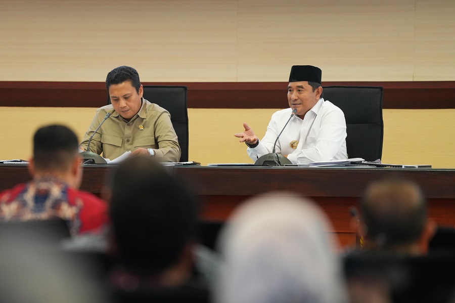 Kunker Komisi V DPR RI, Pj Gubernur Bahtiar Perlihatkan Peta Administrasi Baru Sulsel