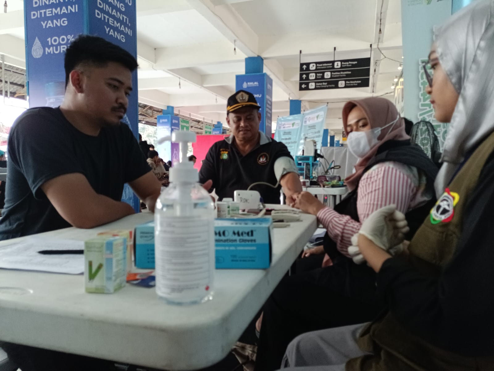 Ribuan Pemudik Datangi Terminal Kp Rambutan, Pos Mudik Ramah Keluarga Dompet Dhuafa Hadirkan Ragam Layanan