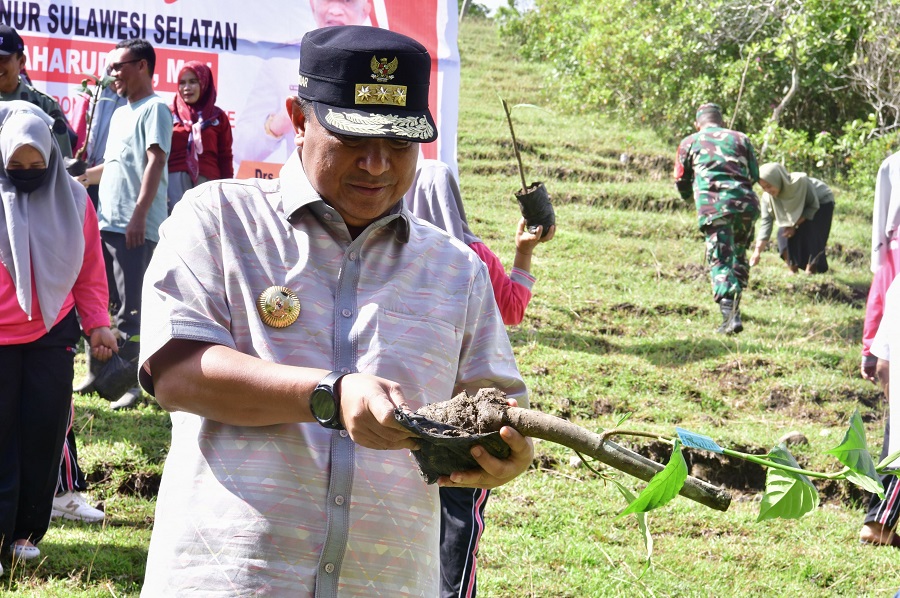 Banjir Kembali Landa Kabupaten Luwu, Pj Gubernur Bahtiar Prihatin Kondisi Lingkungan di Sulsel