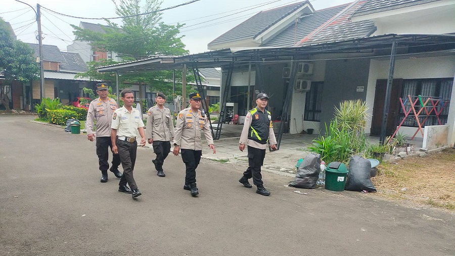 Polsek Cikarang Timur Patroli Rumah Kosong AntisipasimBerbagai Tindak Kejahatan