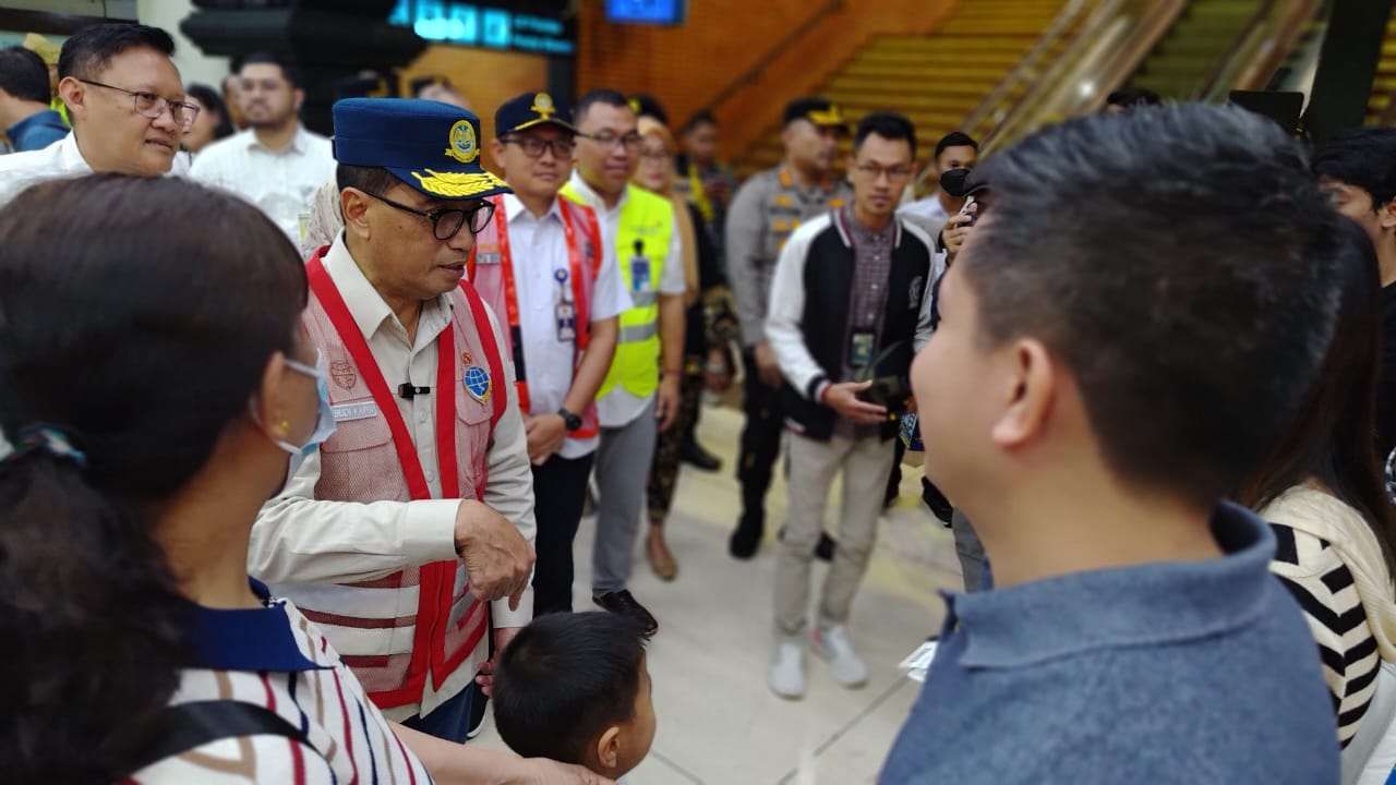 Garuda Indonesia Mendapat Teguran dari Menhub Soal Pelayanan Haji 2024