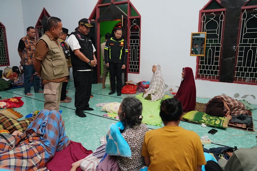 Banjir Luwu, Pj Gubernur Pastikan Evakuasi dan Distribusi Bantuan di Wilayah Terisolir